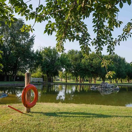 Pannonia Golf & Country Club Bed & Breakfast Alcsutdoboz Екстериор снимка