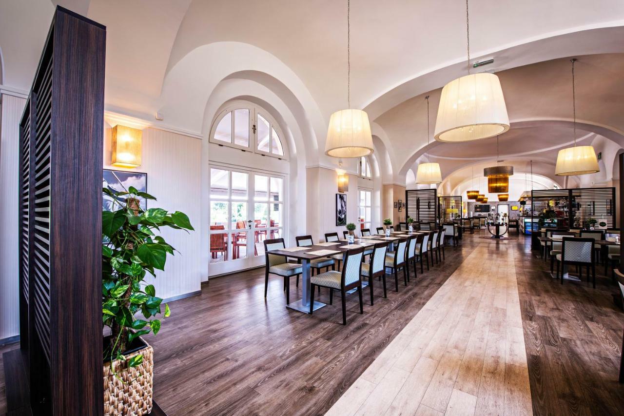 Pannonia Golf & Country Club Bed & Breakfast Alcsutdoboz Екстериор снимка